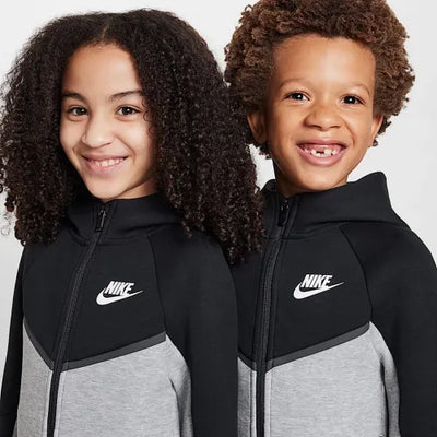 86M880-G0E - Tute - Nike