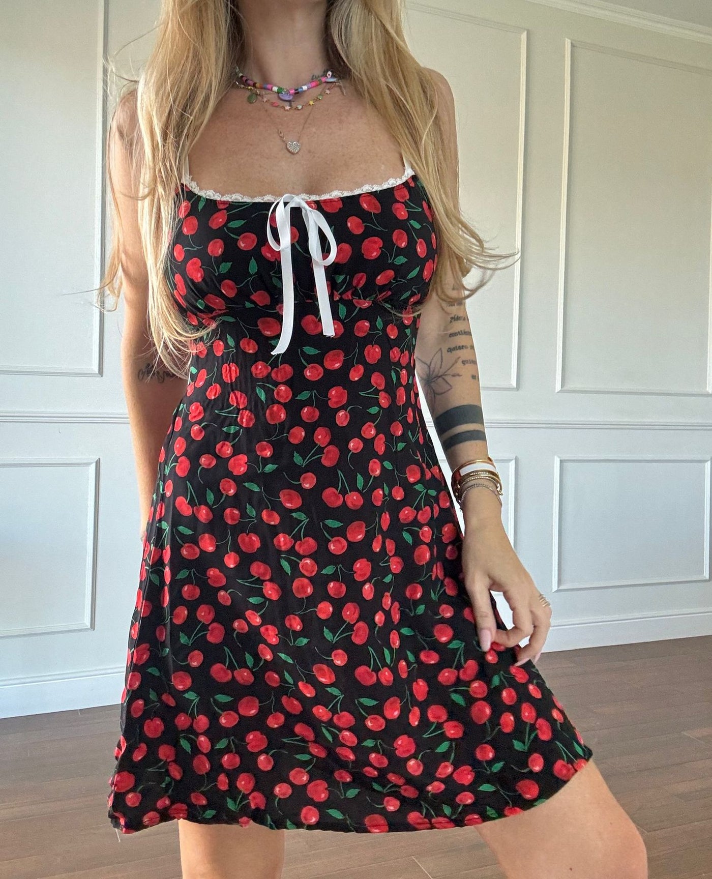 96068 Nero - Vestiti - Pink