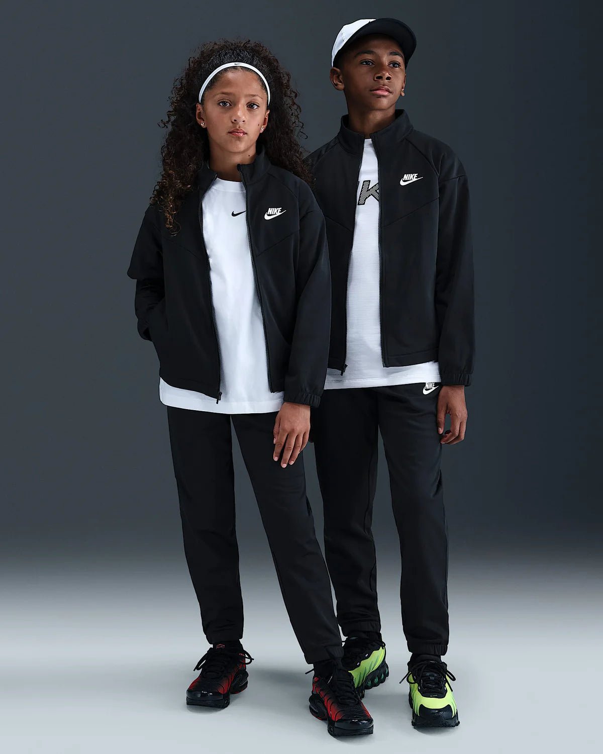 HQ9315-010 - Tute - Nike
