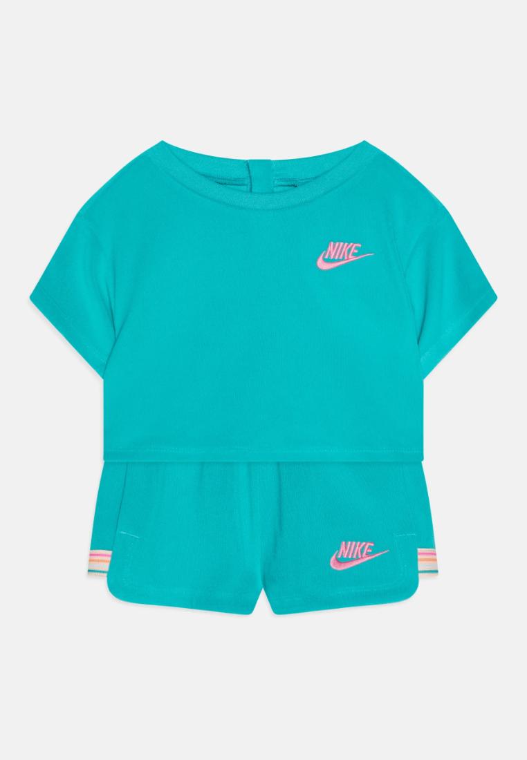 16K809-BA2 - Completi - Nike