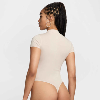 FV8994-104 - Body - Nike