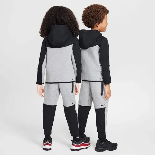 86M880-G0E - Tute - Nike