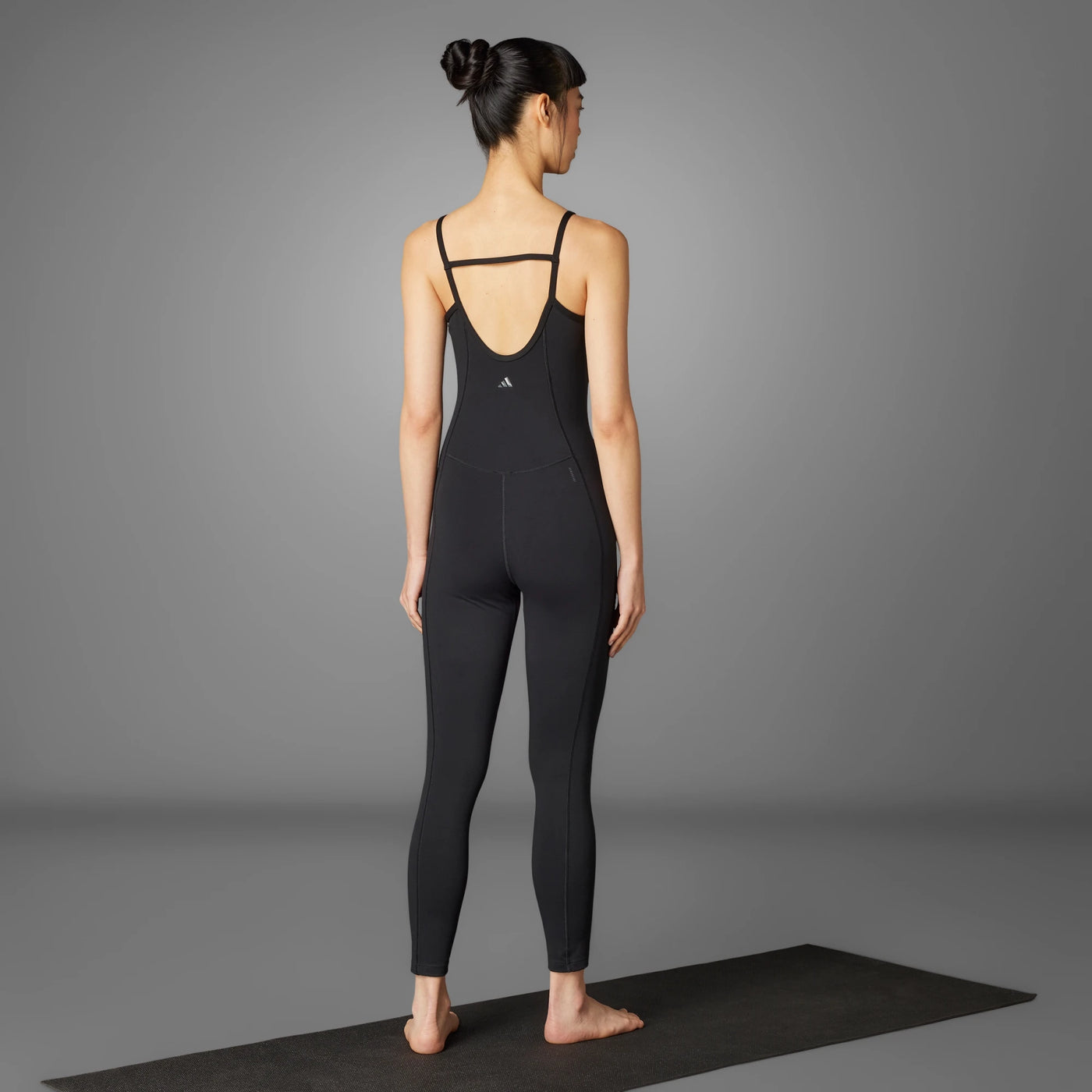 JI7510 - Tute - Adidas