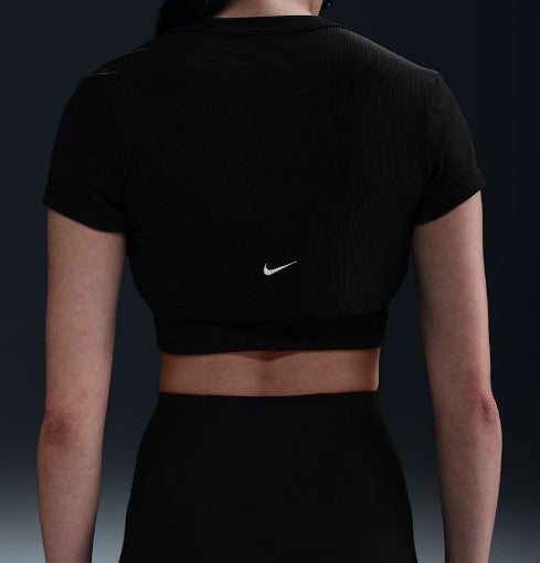 HJ1299-010 - Top - Nike