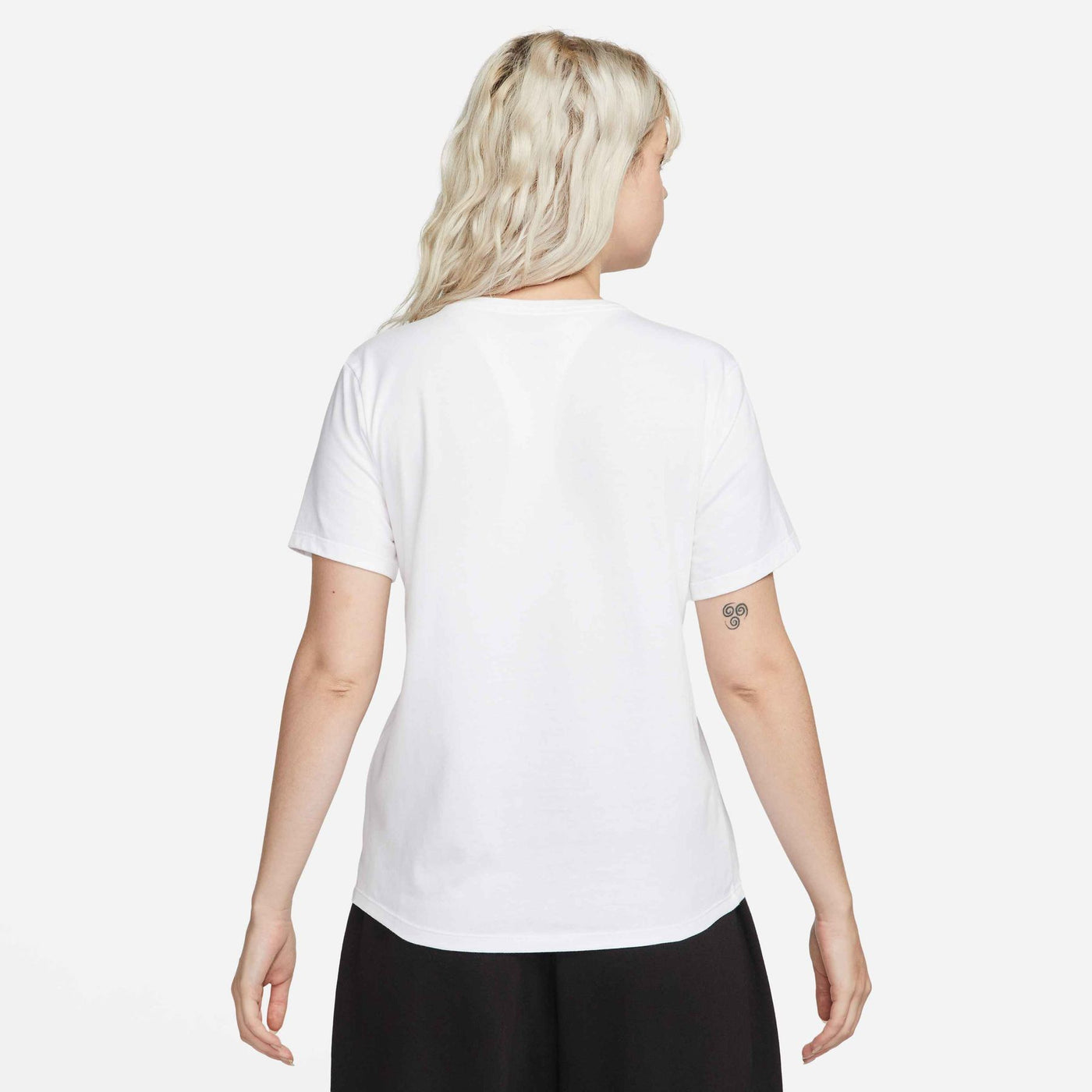 DX7902-100 - T-Shirt - Nike