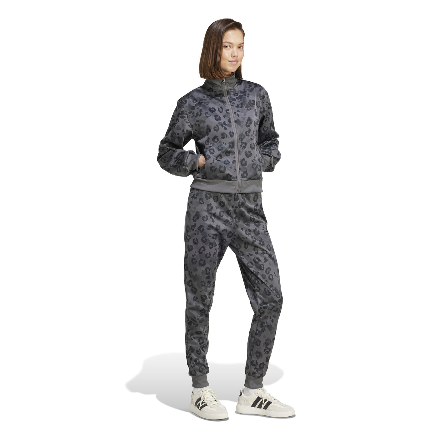 JY2687 - Tute - Adidas