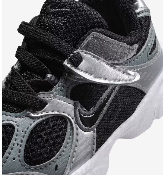 HQ6413-001 - Scarpe - Nike