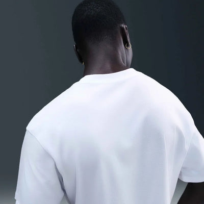 HV0135-100 - T-Shirt - Nike