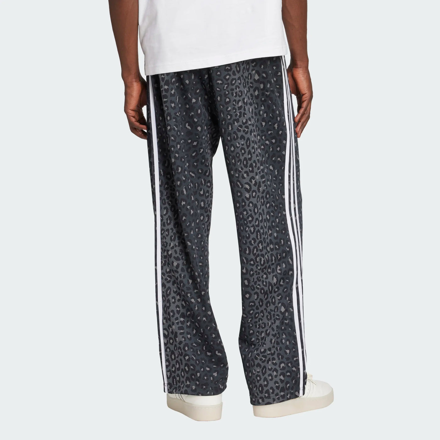 JV7582 - Pantaloni - Adidas