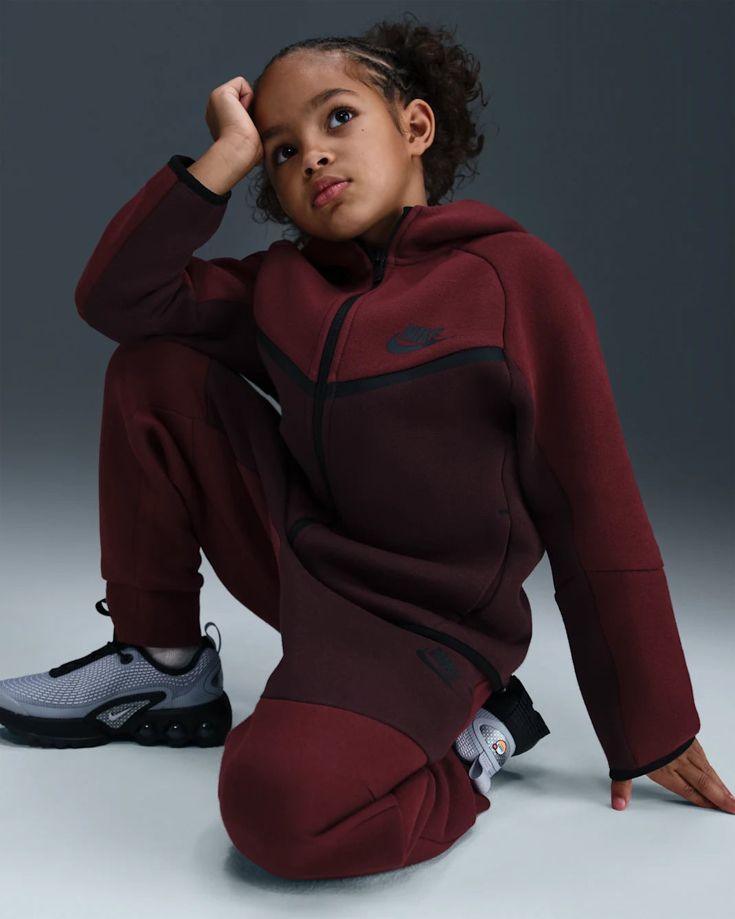 86M880-RD0 - Tute - Nike