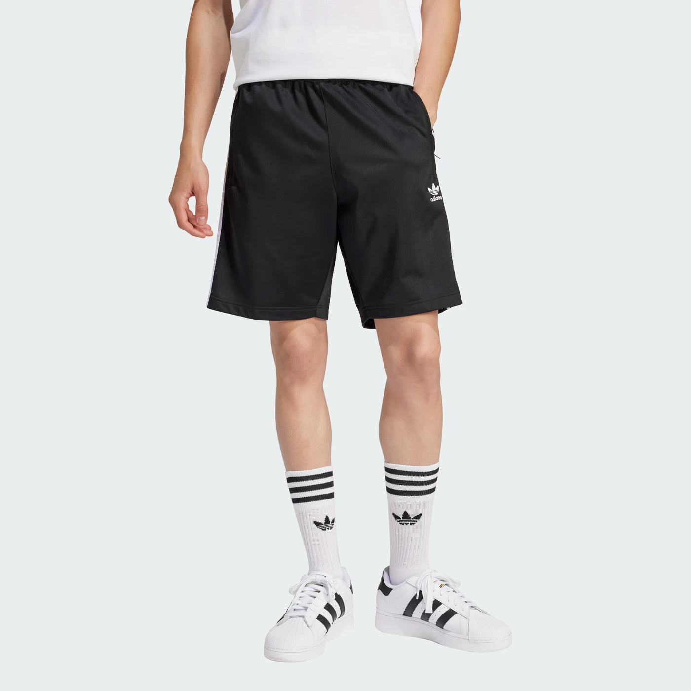 IU2368 - Shorts - Adidas