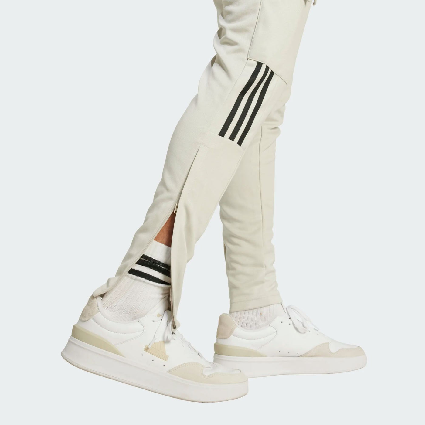 IW5994 - Pantaloni - Adidas