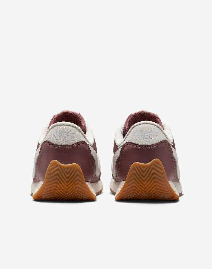 HV6430-200 - Scarpe - Nike