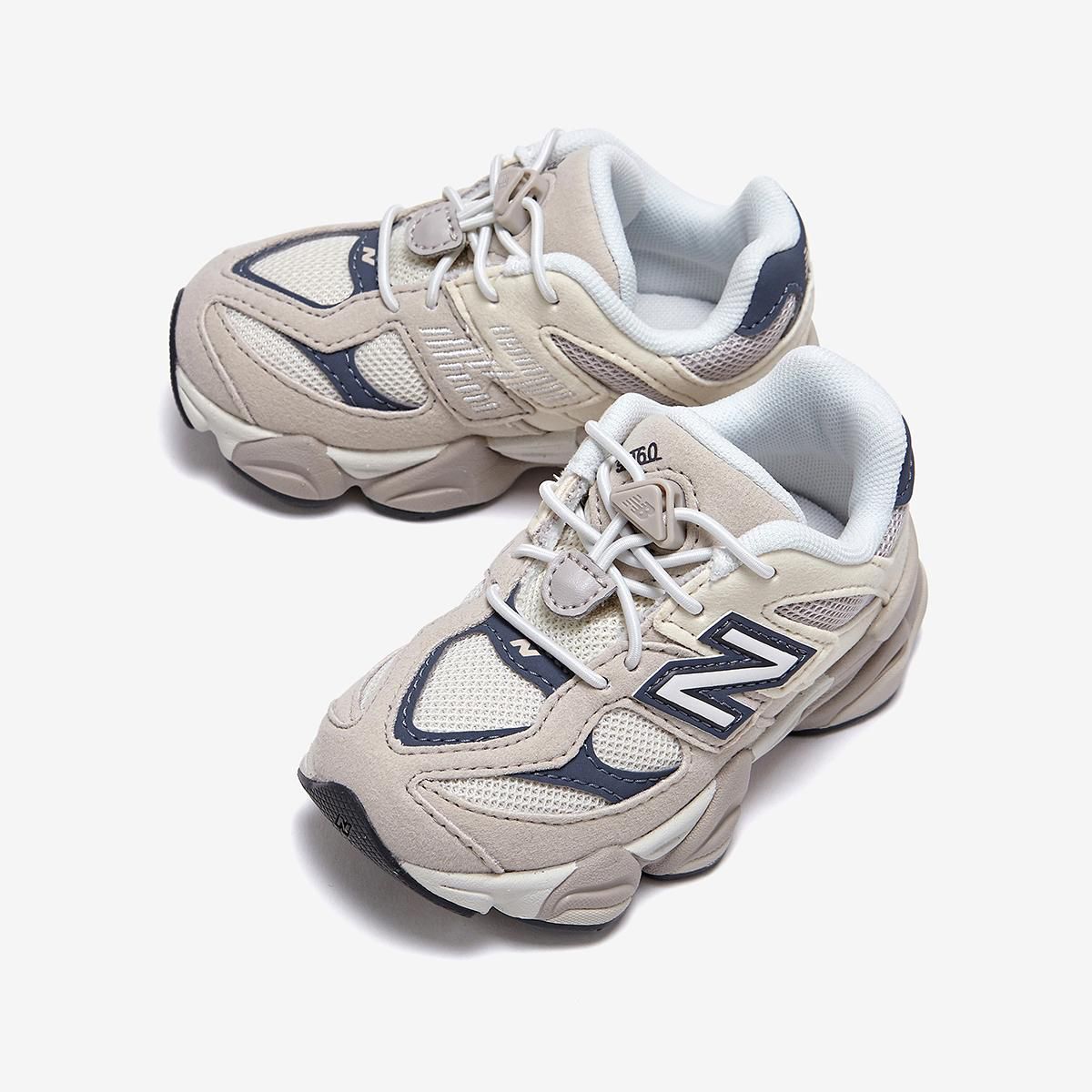 IV9060EB - Scarpe - New Balance