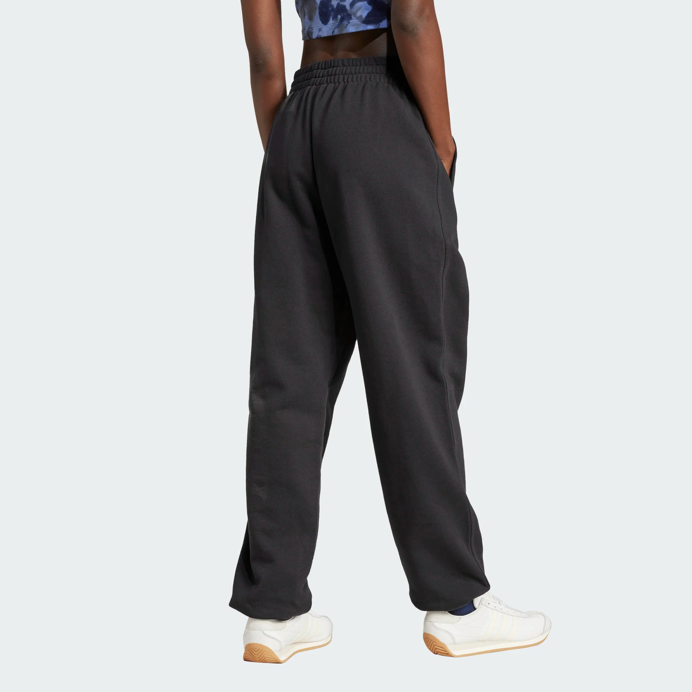 IW0952 - Pantaloni - Adidas