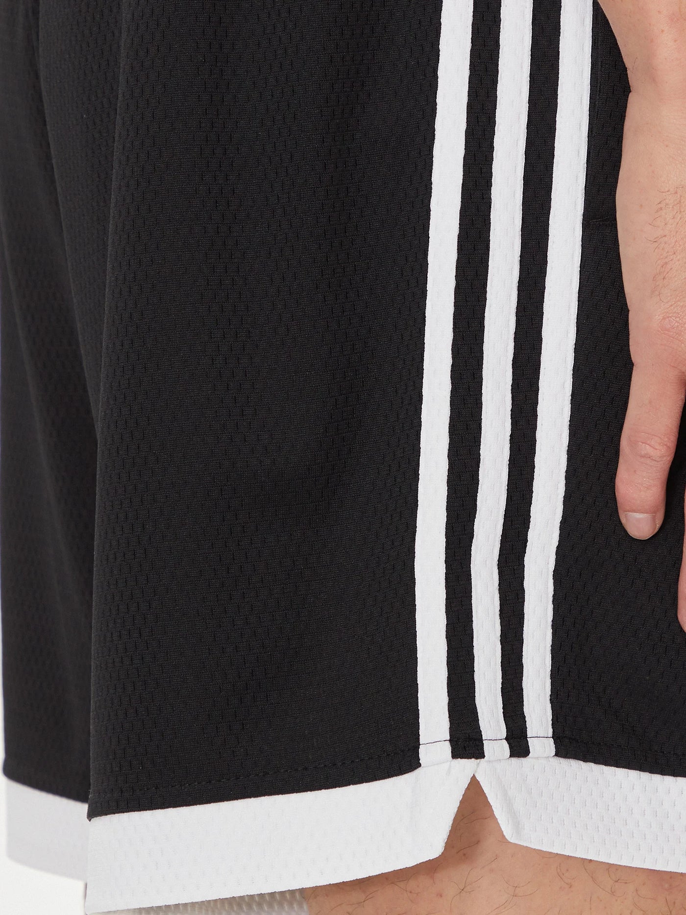 IZ4800 - Shorts - Adidas