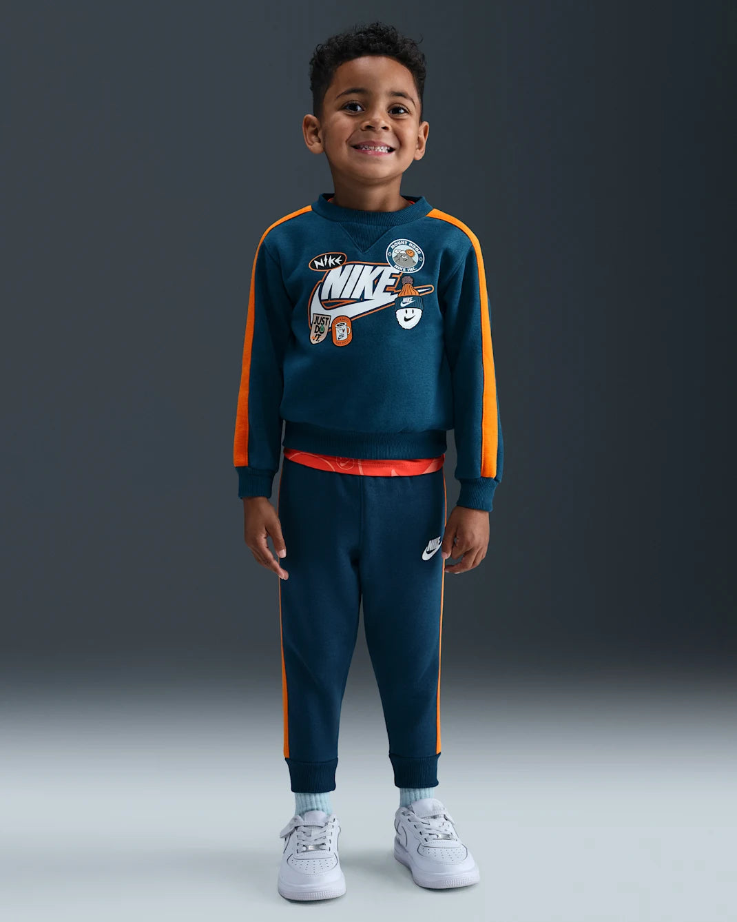 86N497-U48 - Completi - Nike