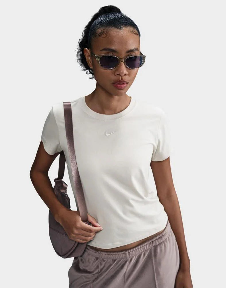FV5508-107 - T-Shirt - Nike