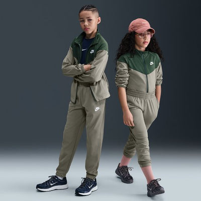 HQ9315-320 - Tute - Nike