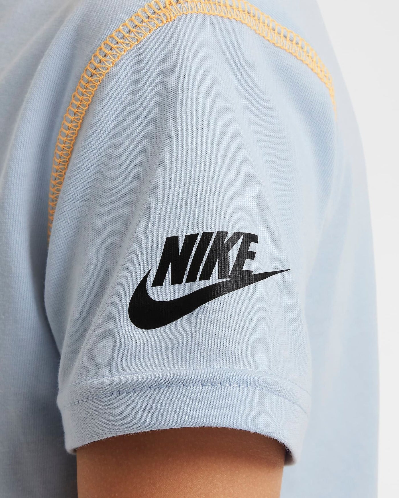 86M034-EDR - Completi - Nike