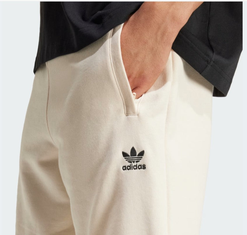 IY8518 - Shorts - Adidas