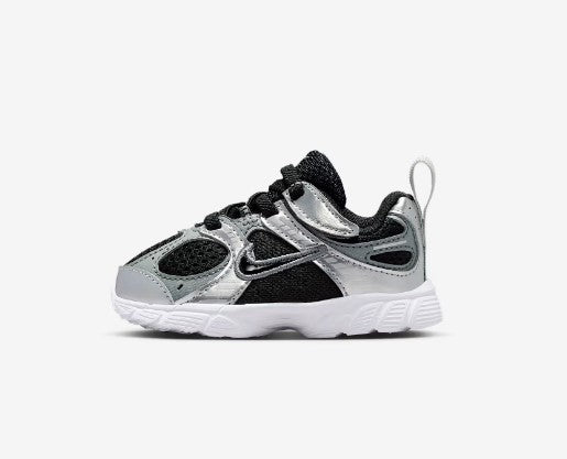 HQ6413-001 - Scarpe - Nike