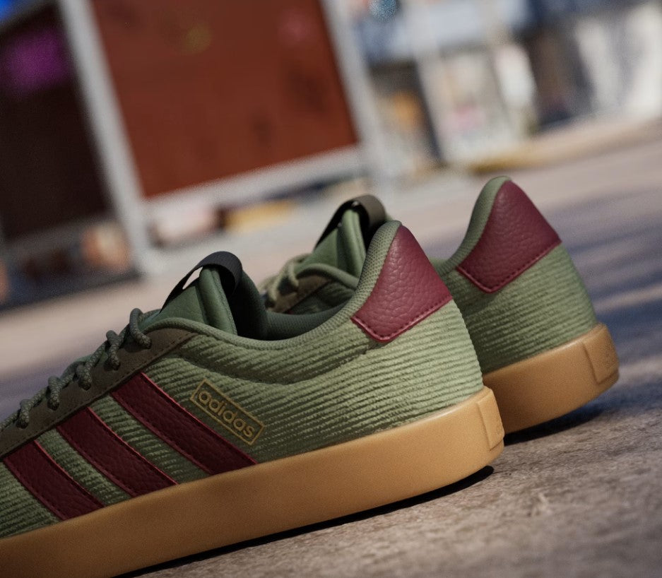 JS2047 - Scarpe - Adidas