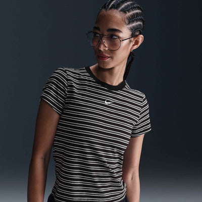 HF9524-010 - T-Shirt - Nike