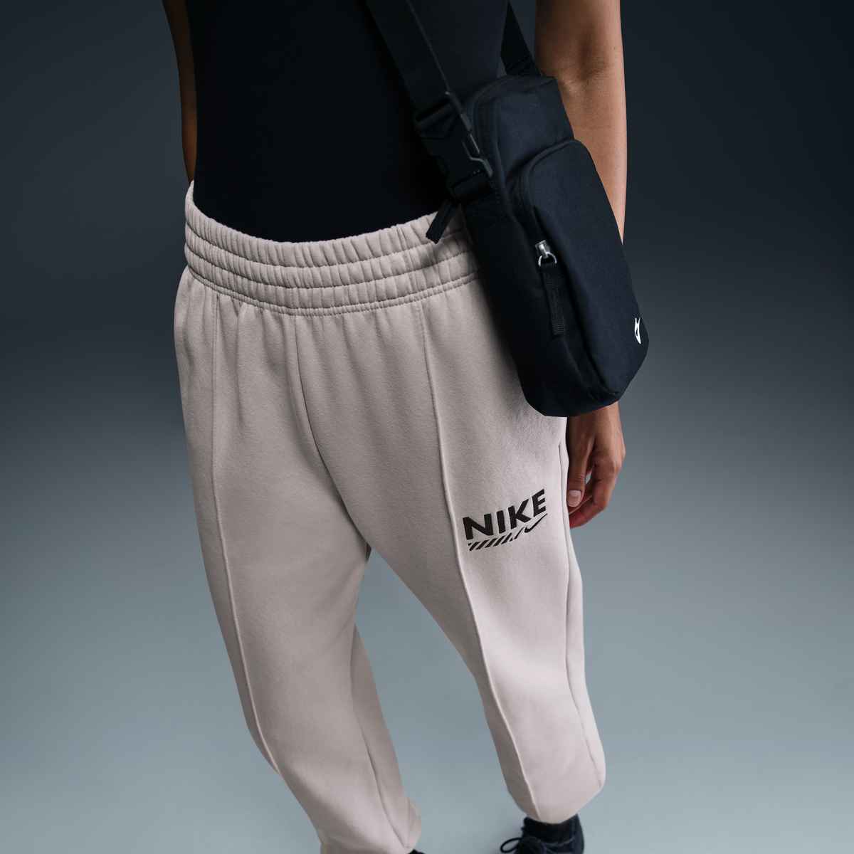 HM4319-014 - Pantaloni - Nike