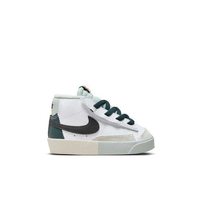 SNEAKERS NIKE BLAZER MID '77 SE BAMBINO