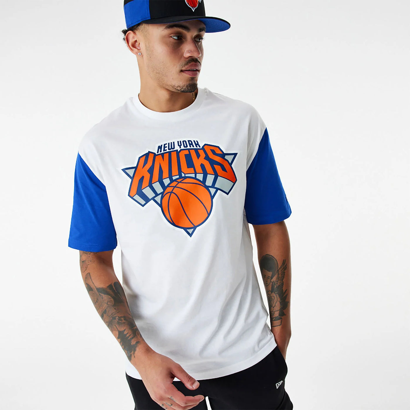 T-SHIRT NEW YORK KNICKS NBA COLOUR BLOCK BIANCA NEW ERA UOMO