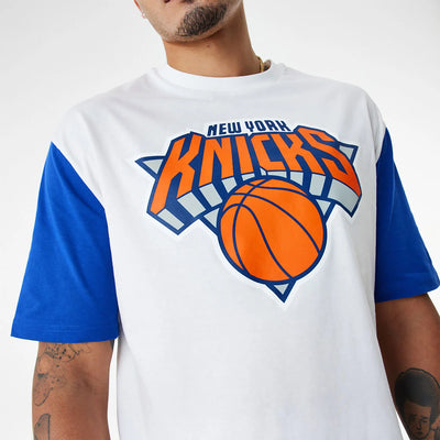 T-SHIRT NEW YORK KNICKS NBA COLOUR BLOCK BIANCA NEW ERA UOMO