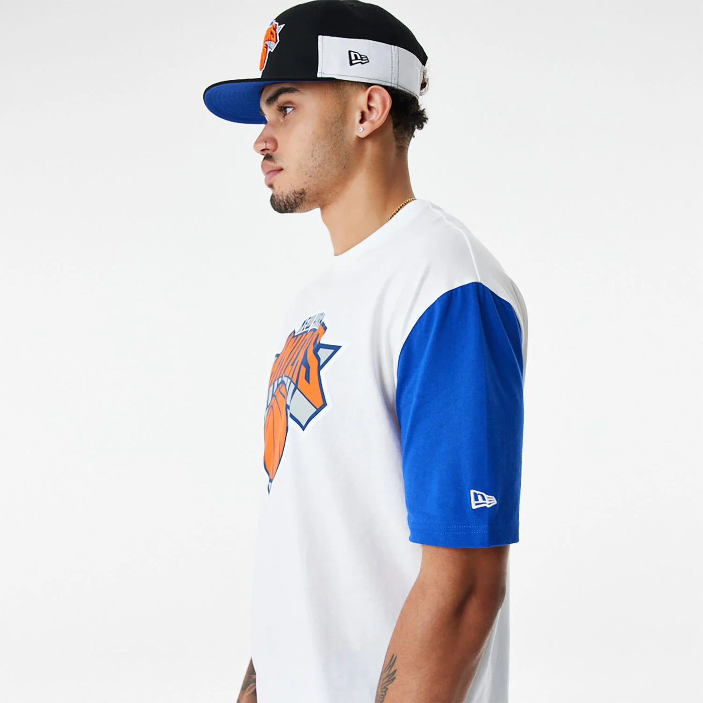 T-SHIRT NEW YORK KNICKS NBA COLOUR BLOCK BIANCA NEW ERA UOMO